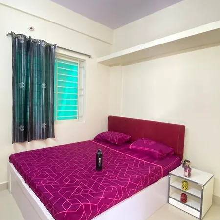 C Suites - Helena